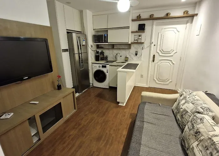 Quarto E Sala Proximo A Praia